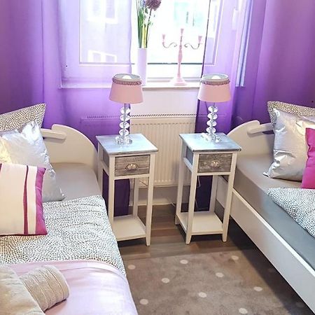 Elena Flat Lavendel Duisburg Zentrum Екстериор снимка