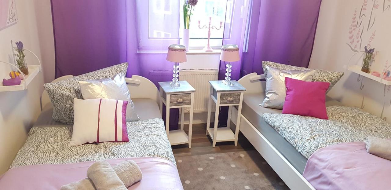 Elena Flat Lavendel Duisburg Zentrum Екстериор снимка