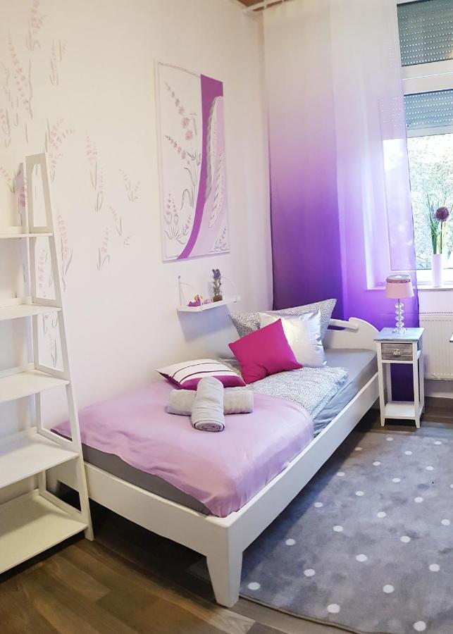 Elena Flat Lavendel Duisburg Zentrum Екстериор снимка