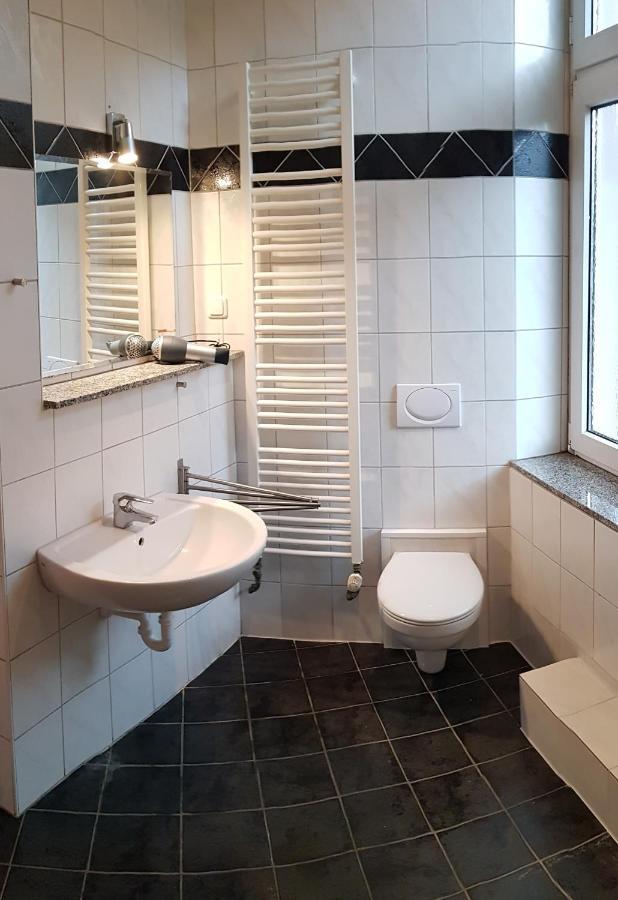 Elena Flat Lavendel Duisburg Zentrum Екстериор снимка
