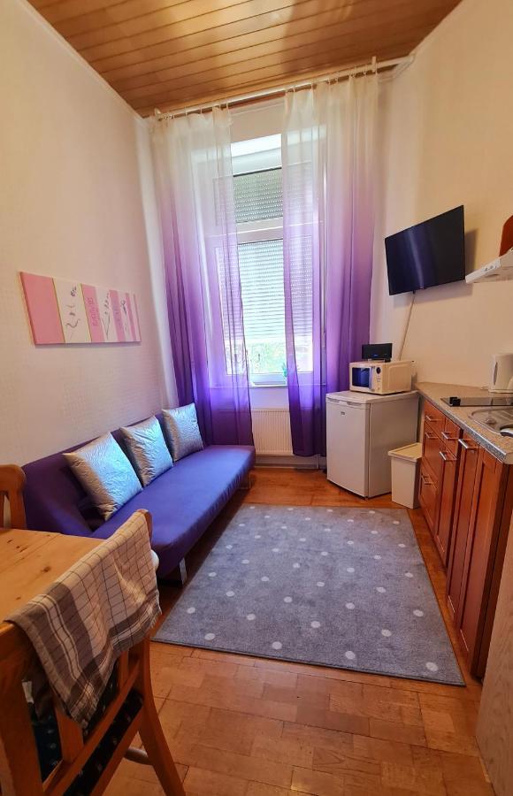 Elena Flat Lavendel Duisburg Zentrum Екстериор снимка